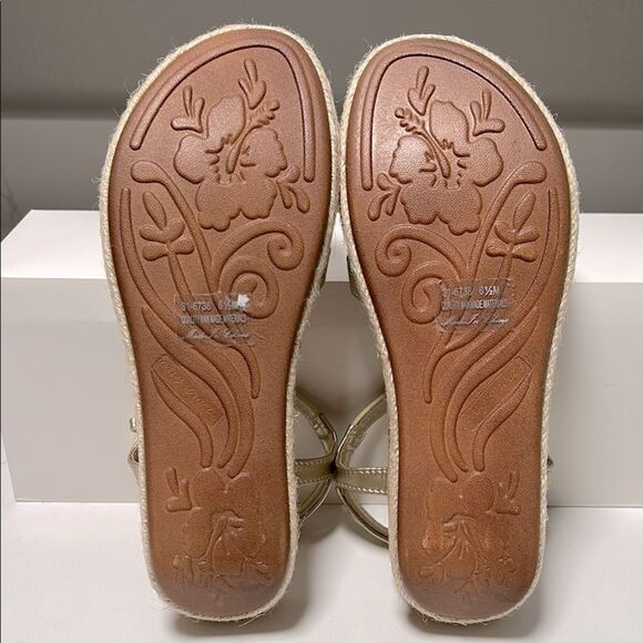 Easy Street Women's Gold Wedge Sandals - Picture 7 of 8